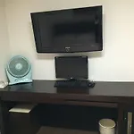 Q Motel